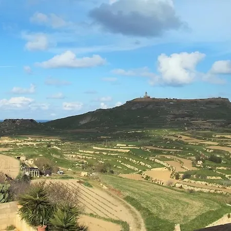 Bed & Breakfast The Lighthouse Għarb
